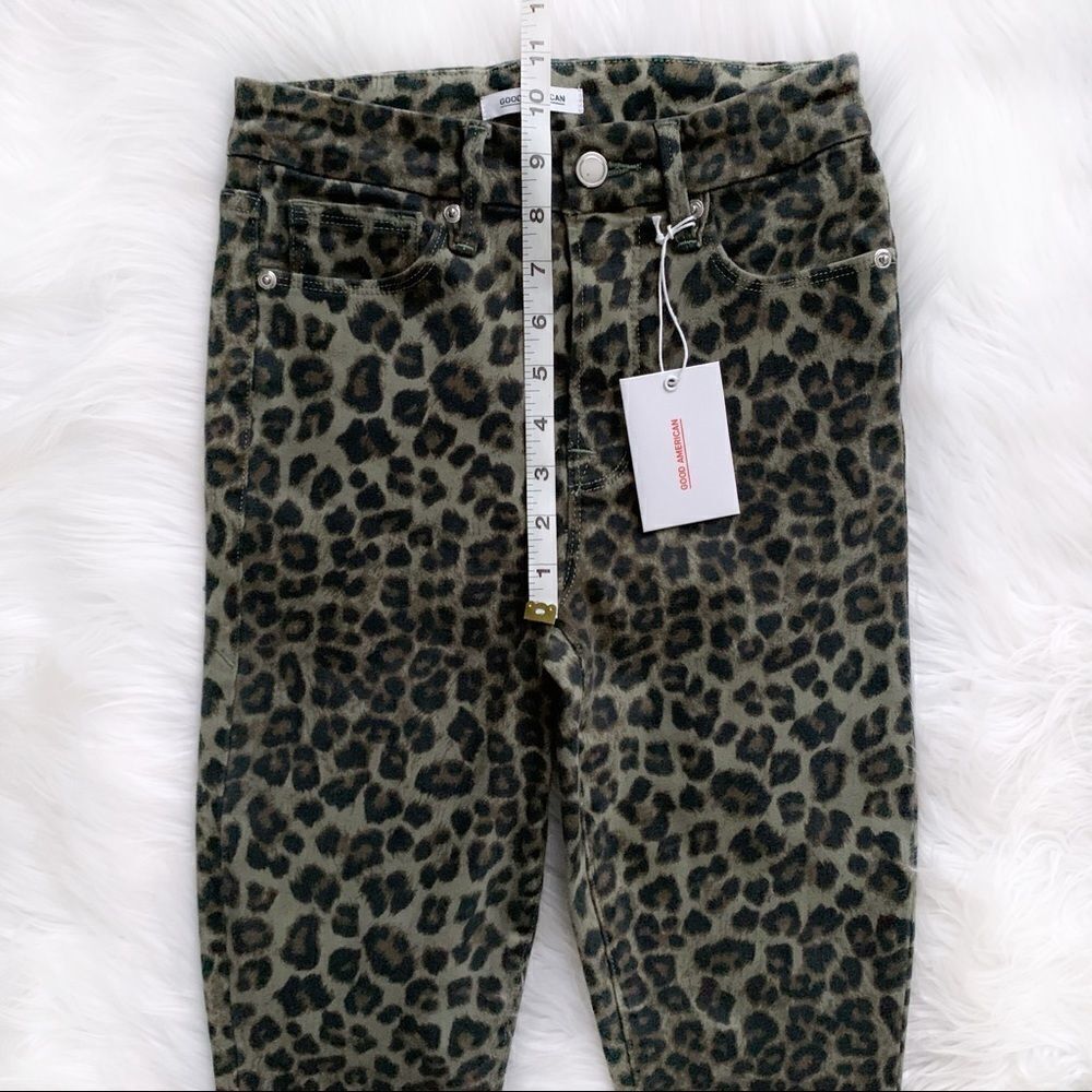 GOOD AMERICAN Good Waist Crop Skinny Jeans! - Picture 4 of 8